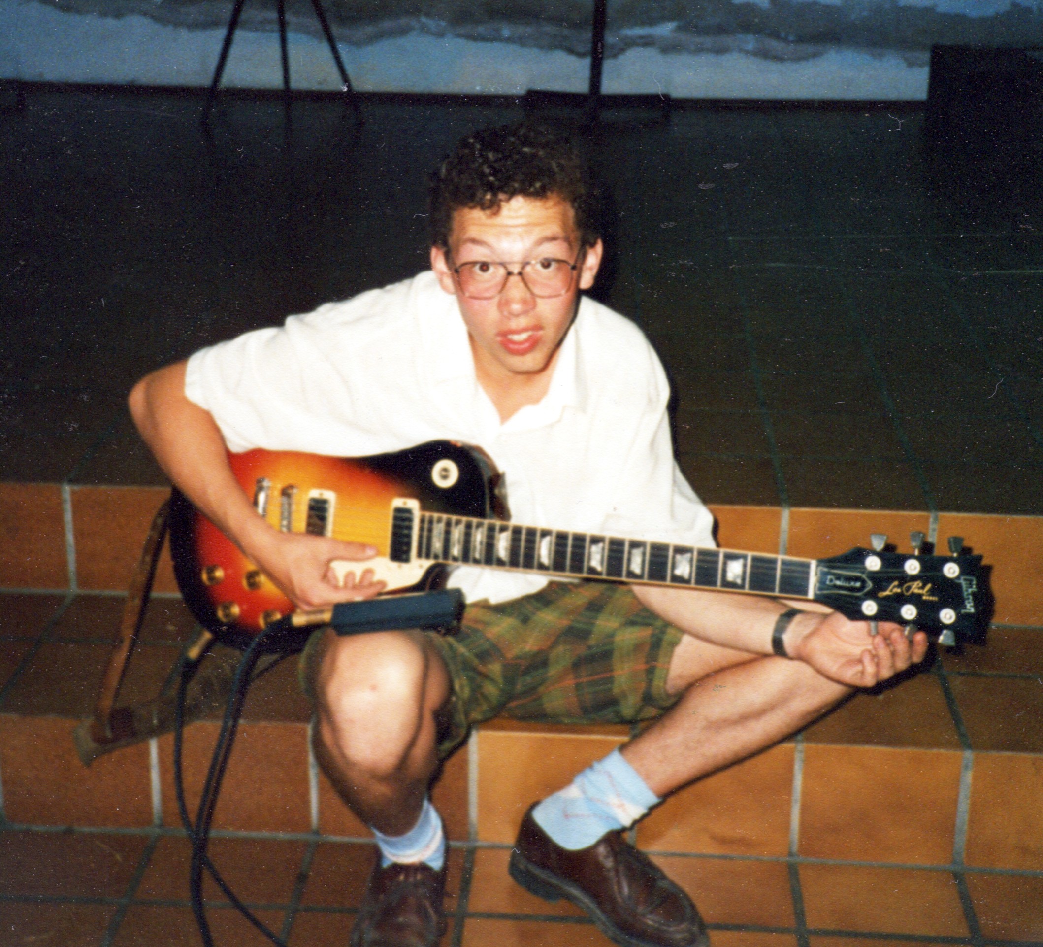 LAURENT P. A LA GUITARE